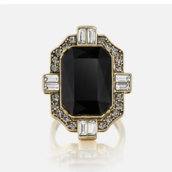 Chloe+Isabel Jardins du Trocadero Cocktail Ring - Picture 2 of 5